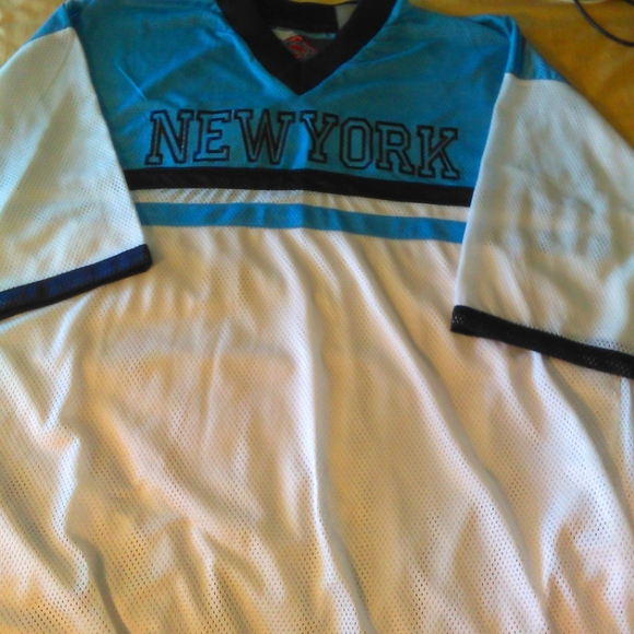 BNWOT VINTAGE NEW YORK JERSEY BY LEGENDARY CLASSICS SZ. XL WHITE, BLUES - Picture 1 of 7